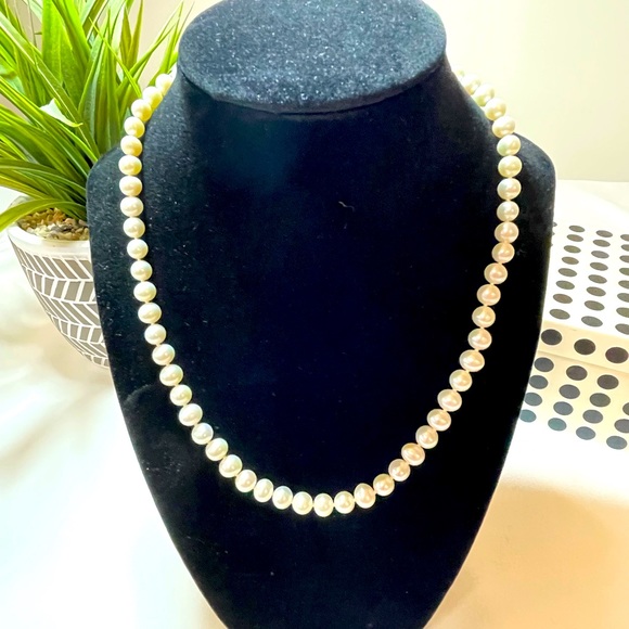 Freshwater Pearl Necklace, Ring, Bracelet, & Earrings Set - Picture 2 of 16